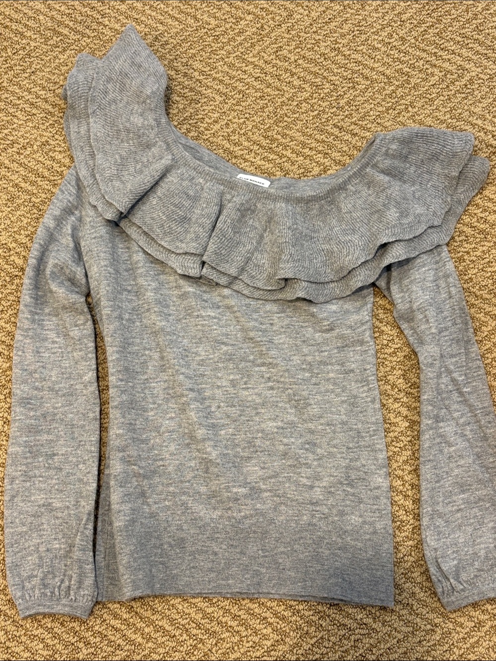 Club Monaco Light Gray Cashmere Sweater